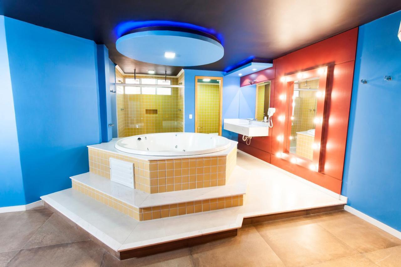 Motel Napoleon Almirante Tamandaré Exteriör bild